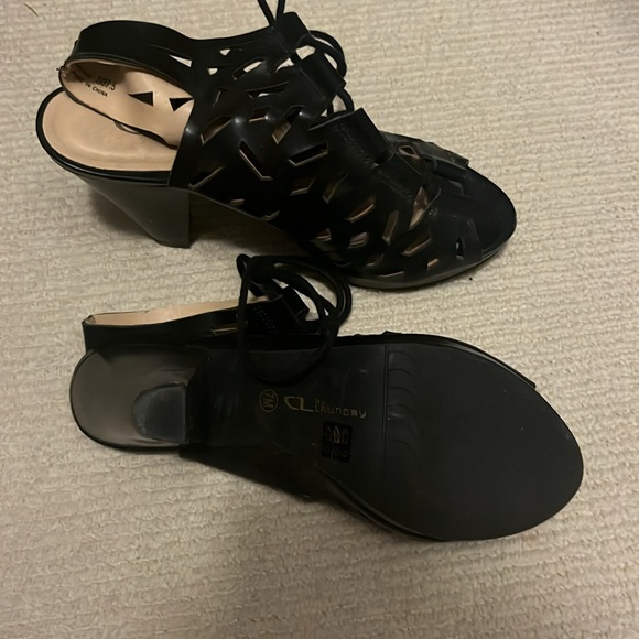 Chinese Laundry Faux Leather Black Lace Up Block Heels - Picture 3 of 4